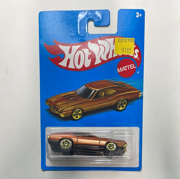 Hot Wheels ‘72 Ford Gran Torino Sport Brown - Damaged Card