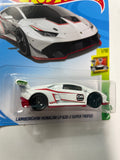 Hot Wheels 1/64 Lamborghini Huracan LP 620-2 Super Trofeo White - Damaged Card