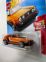 Hot Wheels 1/64 Volkswagen Golf MK2 Orange - Damaged Card