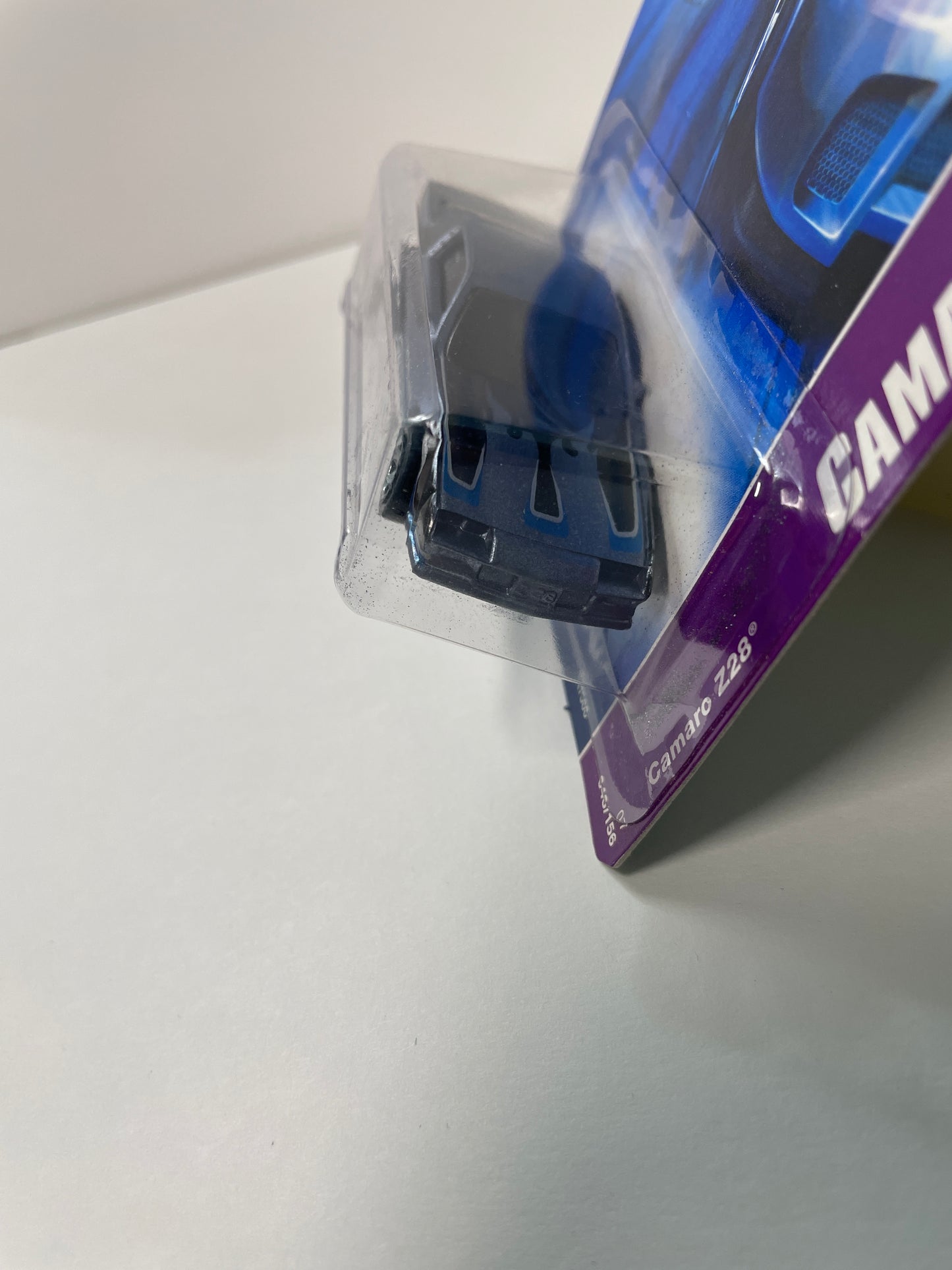 Hot Wheels 1/64 Chevrolet Camaro Z28 Blue - Damaged Box