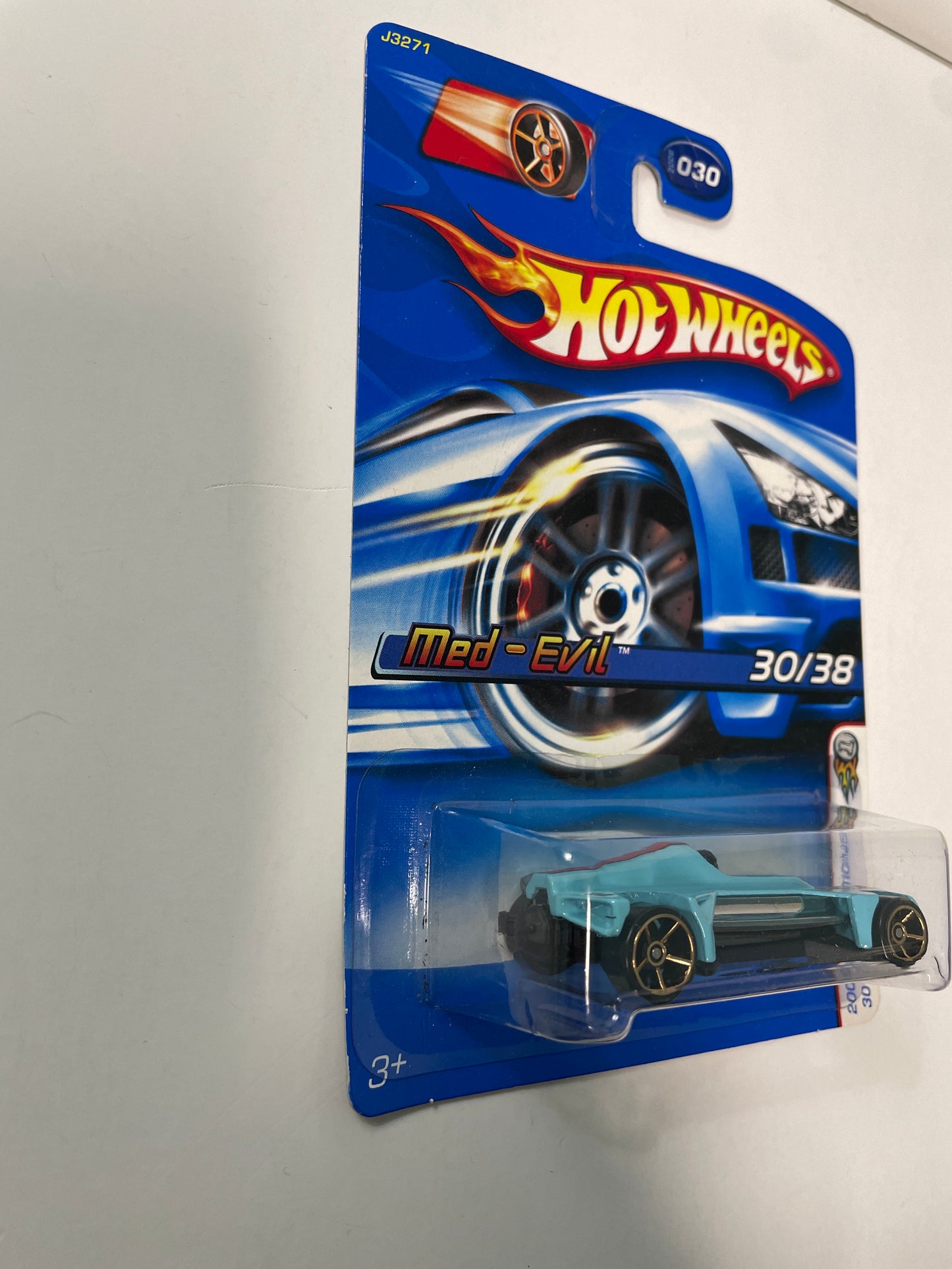 Hot Wheels 1/64 Med-Evil Blue - Damaged Box