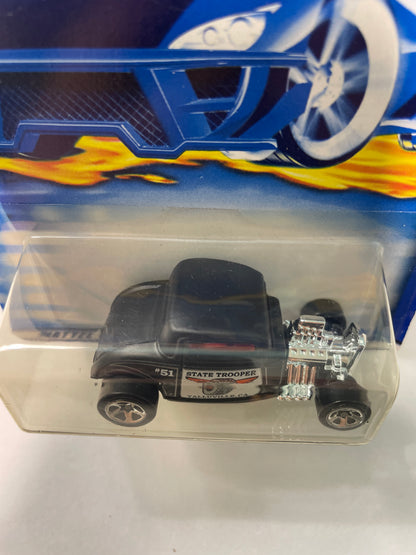 Hot Wheels 1/64 Ford 1932 Black - Damaged Box