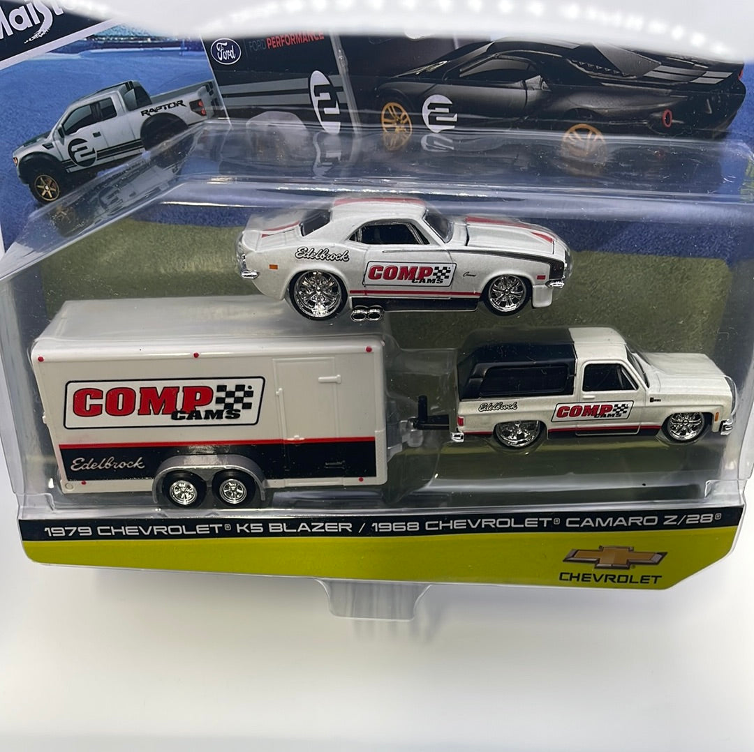 Maisto Design 1/64 Team Haulers 1979 Chevrolet K5 Blazer/ 1968 Chevrolet Camaro Z/28 White - Damaged Card