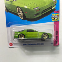Hot Wheels 1/64 ‘89 Mazda Savanna RX-7 FC3S Green - Damaged Card