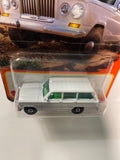 Matchbox 1/64 1964 Jeep Wagoneer White - Damaged Card