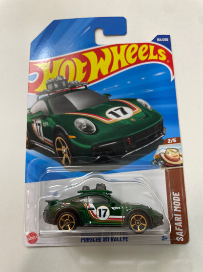 Hot Wheels 1/64 Porsche 911 Rallye #17 Green