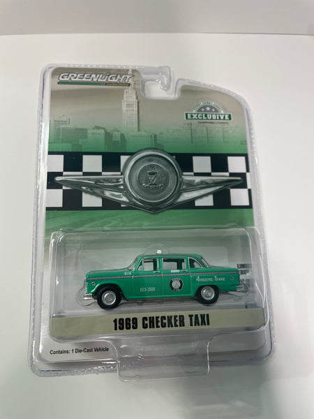 Greenlight 1/64 Hobby Exclusive 1969 Checker Taxi Green