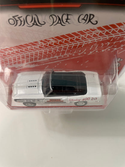 Greenlight 1/64 Hobby Exclusive North Wilkesboro Speedway 1969 Chevrolet Camaro Convertible White