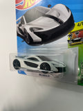 Hot Wheels 1/64 McLaren P1 White & Black - Damaged Card