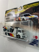 Hot Wheels 1/64 Car Culture Team Transport Fleet Street w/ Toyota Off-Road Truck