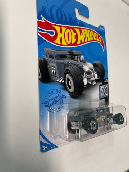 Hot Wheels 1/64 Bone Shaker Mooneyes Grey - Damaged Box