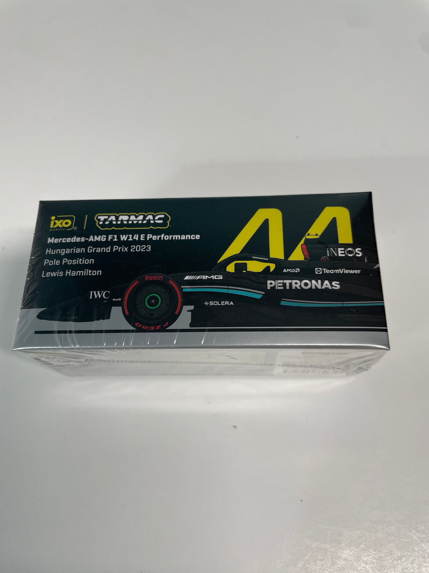 Tarmac Works x iXO Models 1/64 Mercedes-AMG F1 W14 E Performance Hungarian Grand Prix 2023 Pole Position Lewis Hamilton - GLOBAL64 Black - T64G-F064-LH1