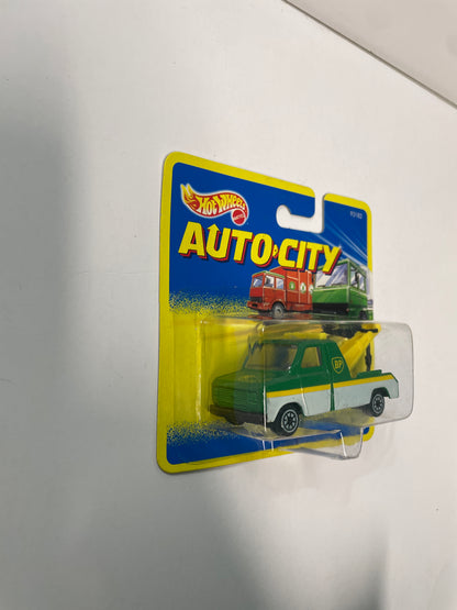 Hot Wheels 1/64 Auto City Ford Transit Wrecker Green - Damaged Box