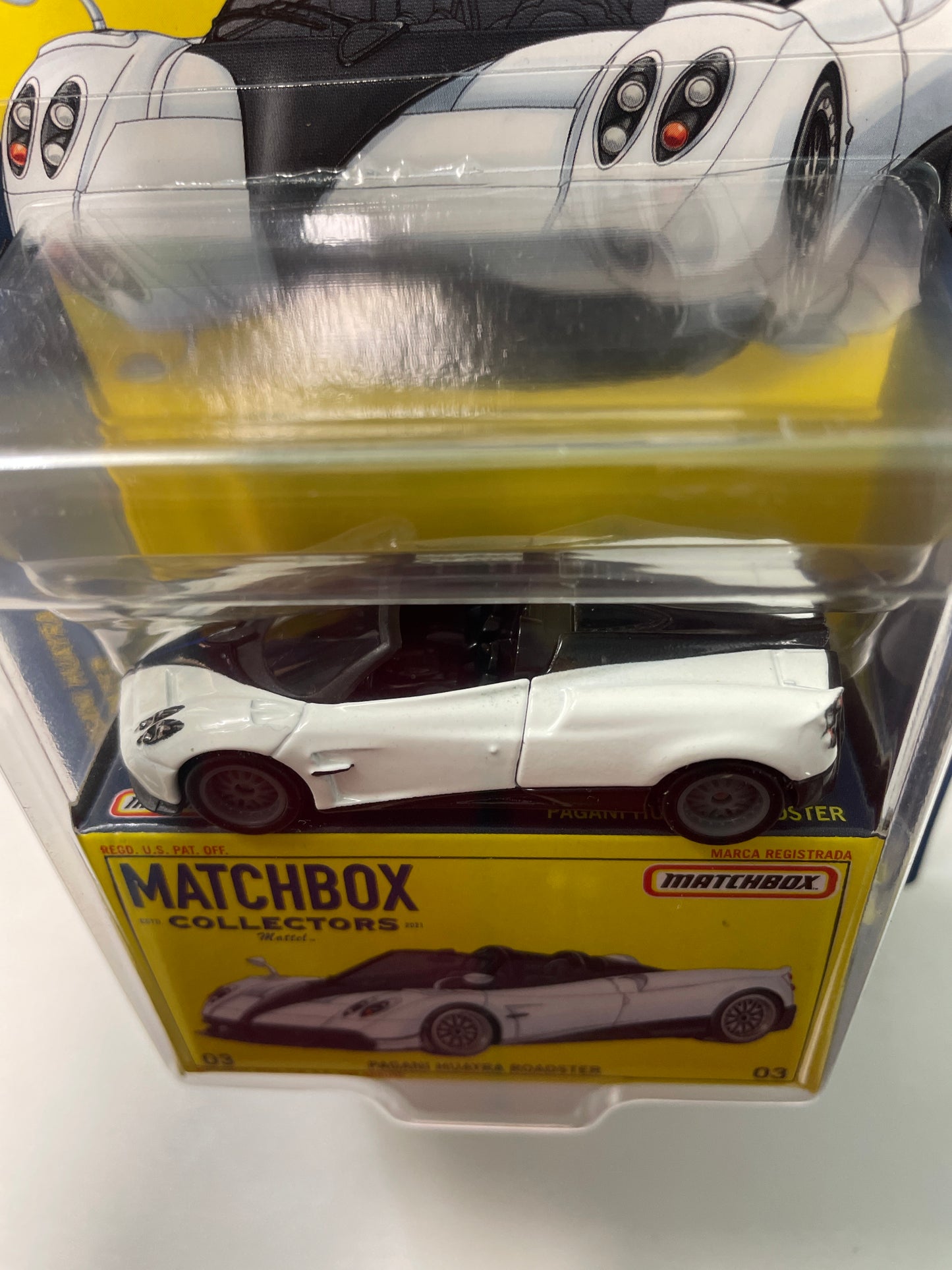 Matchbox Collectors 1/64 Pagani Huayra Roadster White - HFL77