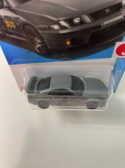 Hot Wheels 1/64 Nissan Skyline GT-R (BCNR33) Grey