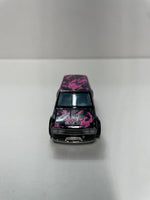 *Loose* Hot Wheels 1/64 Neon Speeders ‘71 Datsun 510 Wagon  Black & Pink