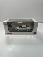 LCD Models 1/64 Honda Integra DC5 Type R White