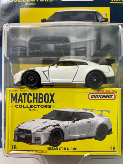 Matchbox Collectors 1/64 Nissan GT-R Nismo White - GRK20 - Damaged Box