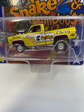 Johnny Lightning 1/64 Zingers! The Snake & Mongoose 1981 Chevrolet Silverado Yellow