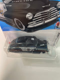 Hot Wheels 1/64 Treasure Hunt ‘47 Chevy Fleetline Black