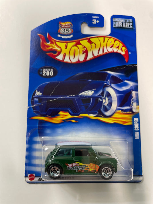 Hot Wheels 1/64 Mini Cooper Green - Damaged Box