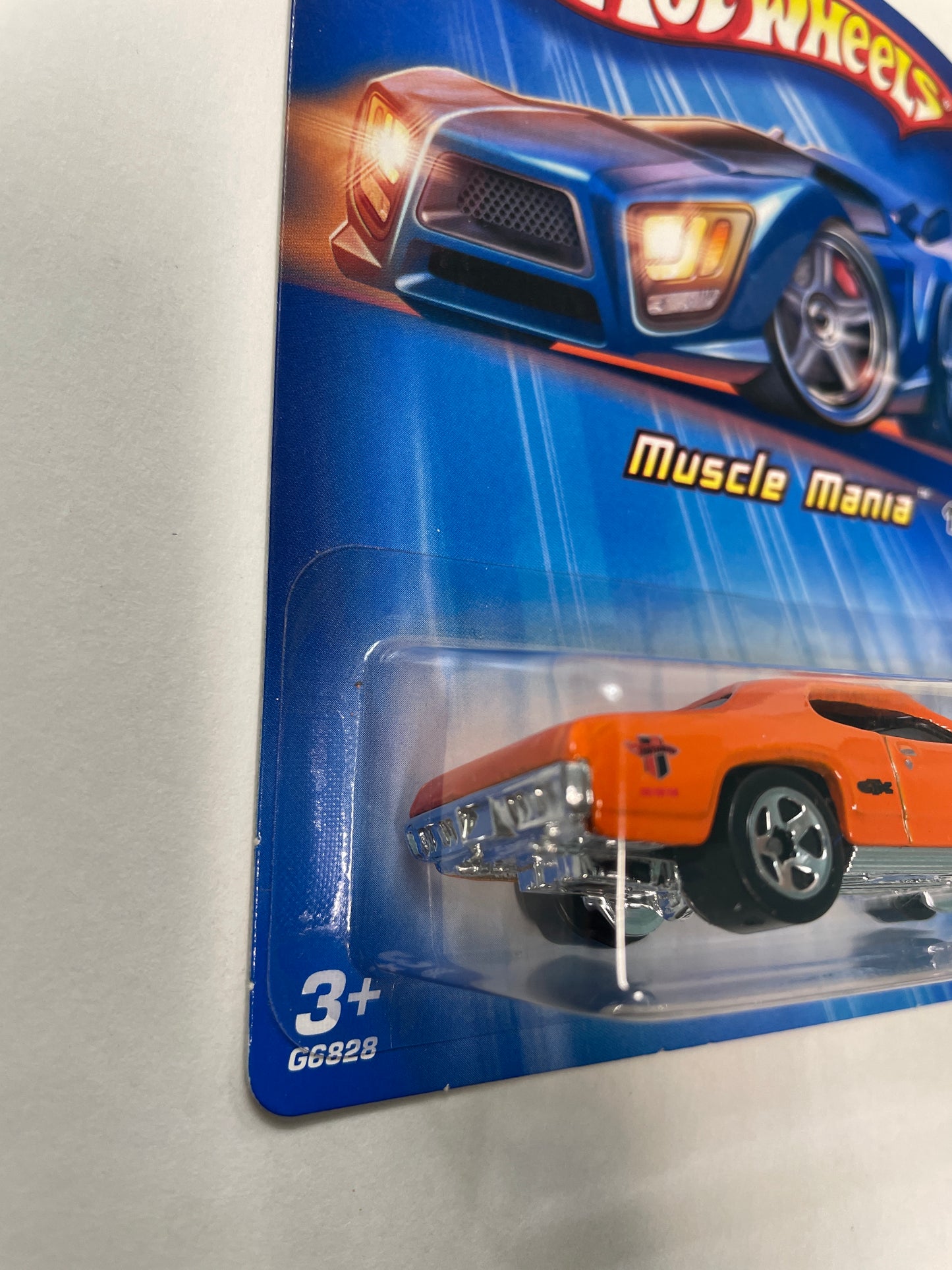 Hot Wheels 1/64 1971 Plymouth GTX Orange - Damaged Box