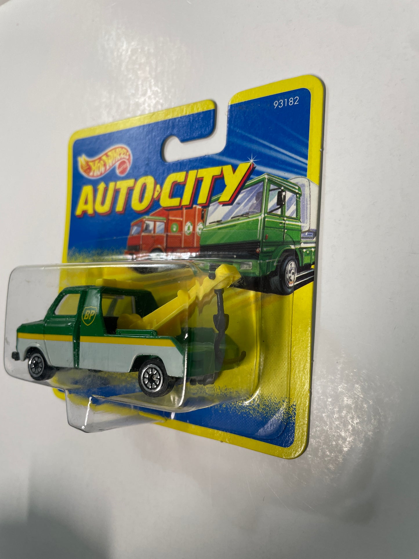 Hot Wheels 1/64 Auto City Ford Transit Wrecker Green - Damaged Box