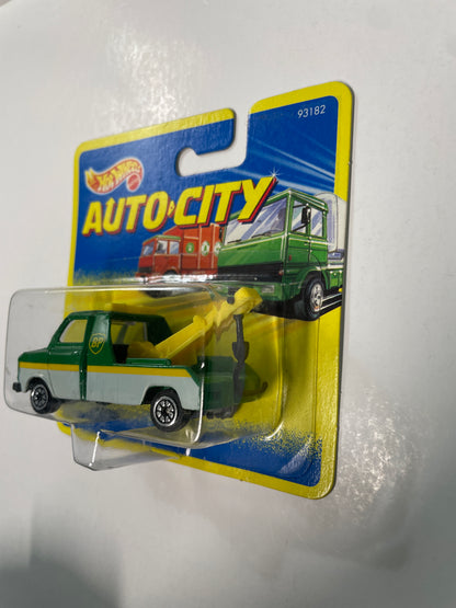 Hot Wheels 1/64 Auto City Ford Transit Wrecker Green - Damaged Box