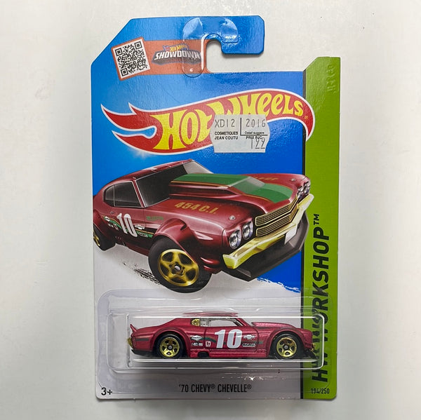 Hot Wheels 1/64 ‘70 Chevy Chevelle Red - Damaged Card