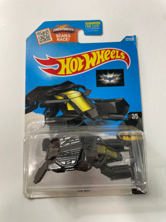 Hot Wheels 1/64 Batman The Bat Black & Yellow - Damaged Card