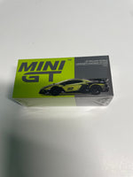 Mini GT 1/64 LB-Silhouette WORKS Lamborghini Aventador GT EVO Lime