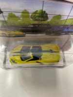 Greenlight 1/64 Showroom Floor 2022 Chevrolet Corvette Yellow