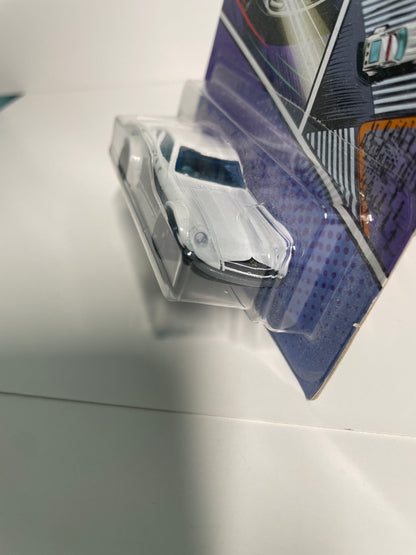 Hot Wheels 1/64 Nissan Fairlady Z Police White & Black - Damaged Card