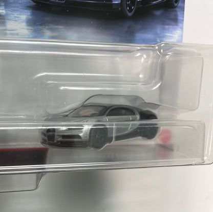 Hot Wheels 1/64 Car Culture Premium 2 Pack Bugatti Veyron Black & ‘16 Bugatti Chiron Grey