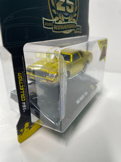 Maisto Muscle Machines 1/64 1987 Buick GNX Gold - 15536-15555