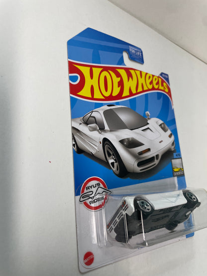 Hot Wheels 1/64 Best Buy McLaren F1 White - Damaged Box