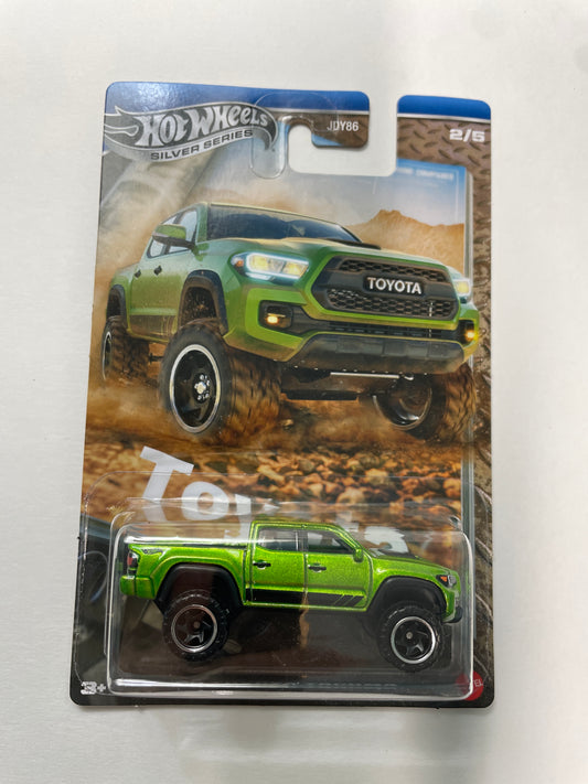 Hot Wheels 1/64 Toyota Silver Series '20 Toyota Tacoma Green - JCB72