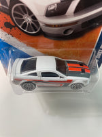 Hot Wheels 1/64 ‘07 Ford Shelby GT-500 White & Orange - Damaged Card