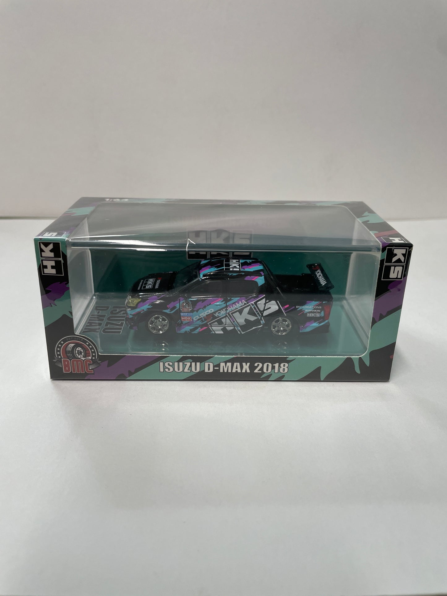 BM Creations 1/64 Isuzu D-Max 2018 Low Rider HKS Black - 2025 Thailand Diecast Expo Exclusive