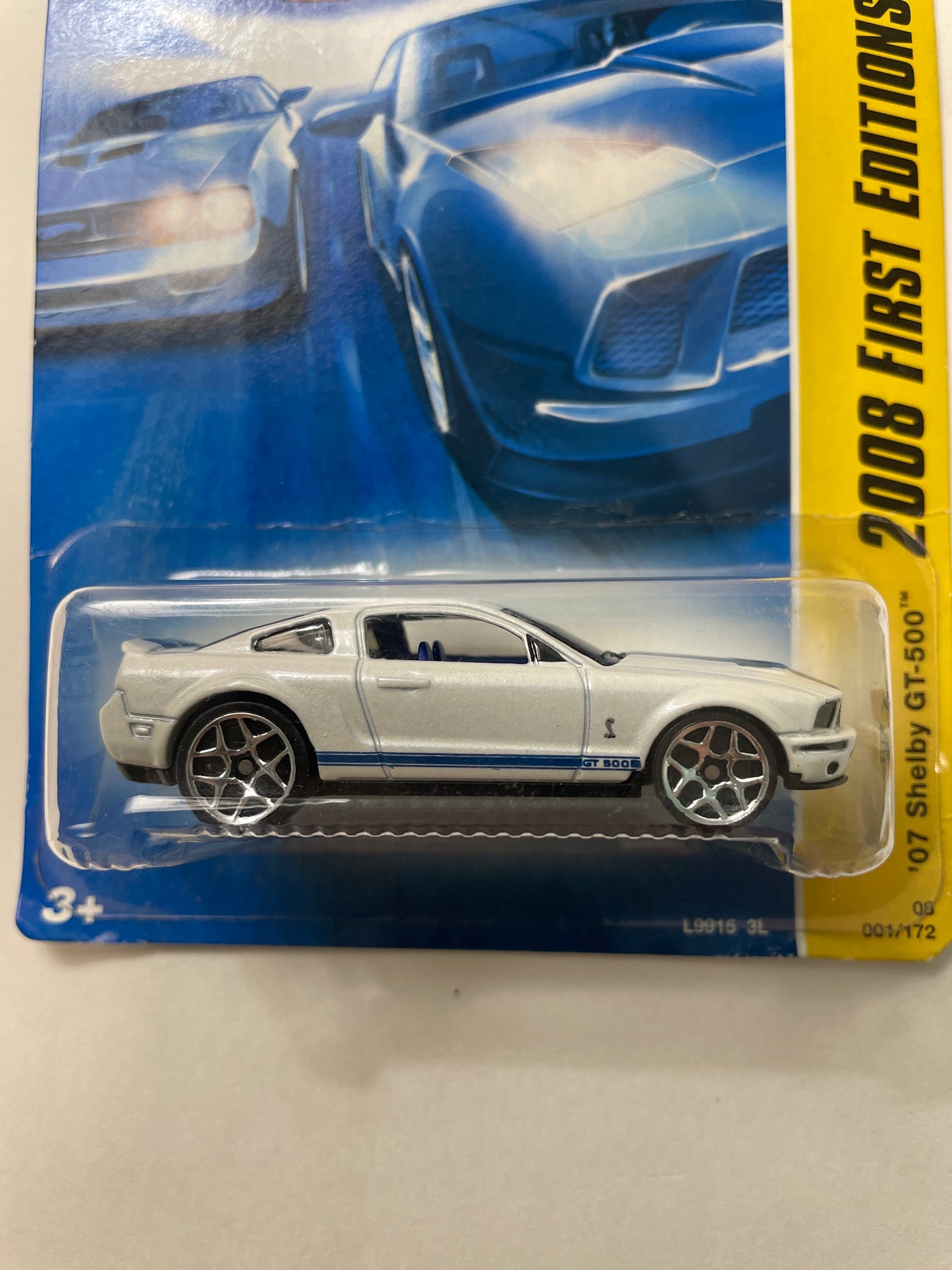 Hot Wheels 1/64 ‘07 Shelby GT-500 White - Damaged Box