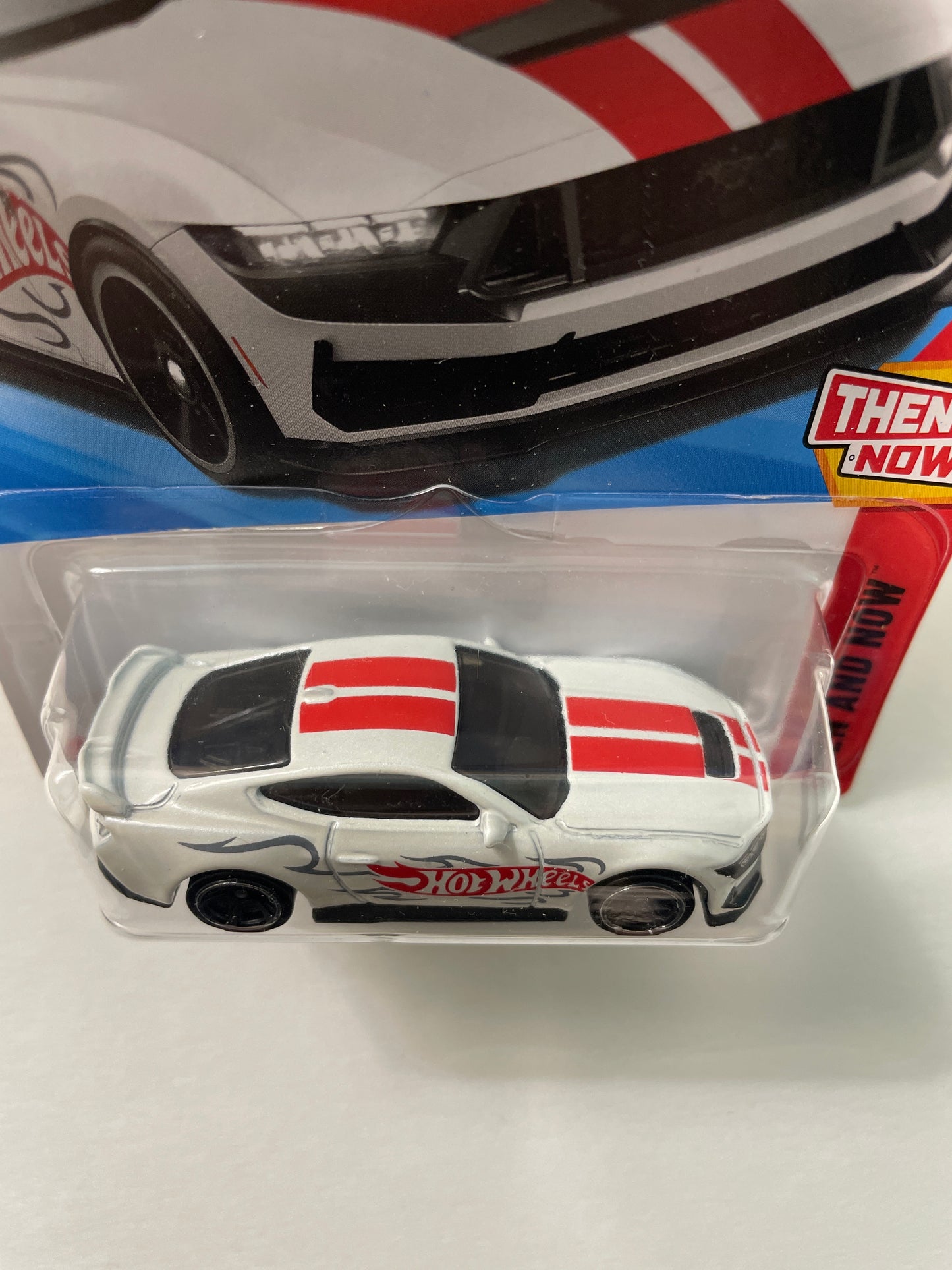 Hot Wheels 1/64 Ford Mustang Dark Horse White