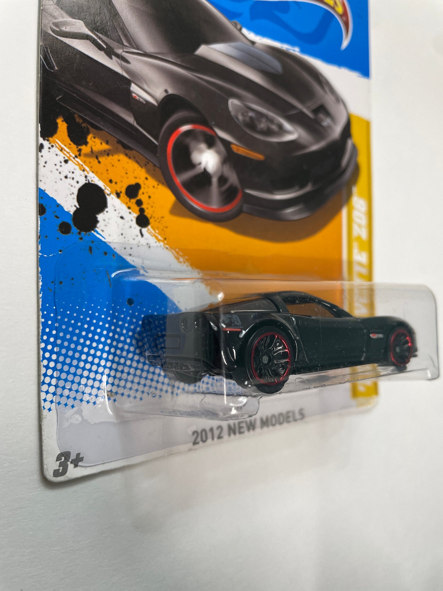 Hot Wheels 1/64 ‘12 Corvette Z06 Black - Damaged Box