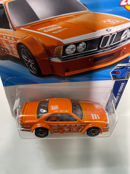 Hot Wheels 1/64 BMW 635 CSI Orange - Damaged Box