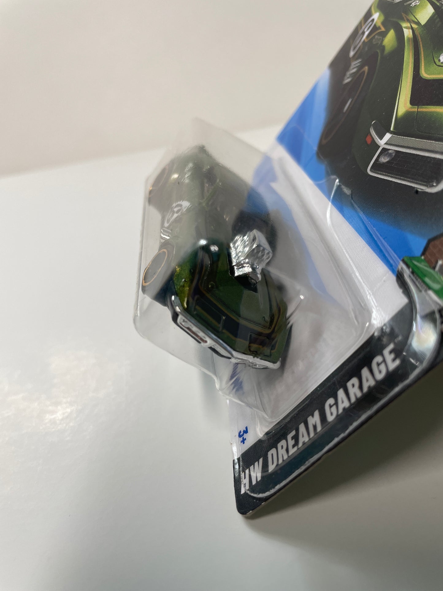 Hot Wheels 1/64 ‘68 Chevrolet Corvette - Gas Monkey Garage Green - Damaged Box