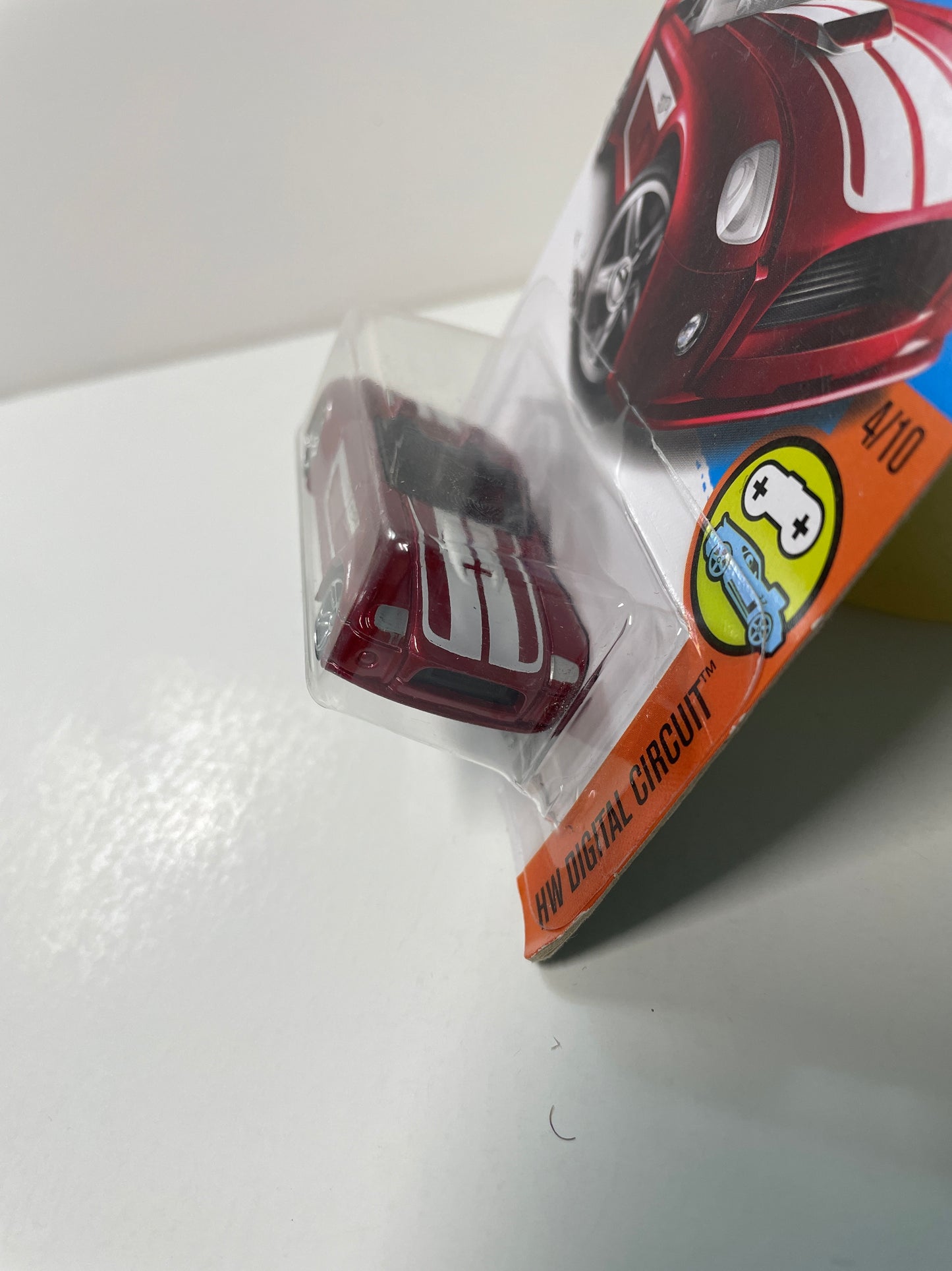 Hot Wheels 1/64 Ford Shelby Cobra Concept Red - Damaged Box