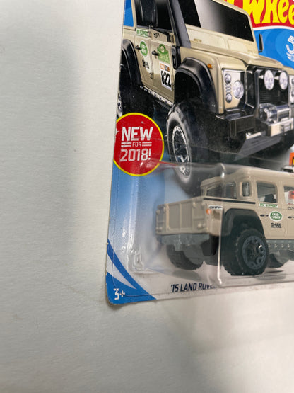 Hot Wheels 1/64 ‘15 Land Rover Defender Double Cab Beige - Damaged Box