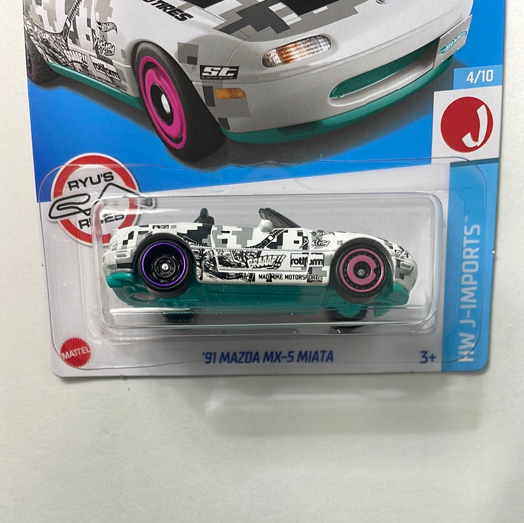 Hot Wheels 1/64 Mad Mike ‘91 Mazda MX-5 Miata White - Damaged Box
