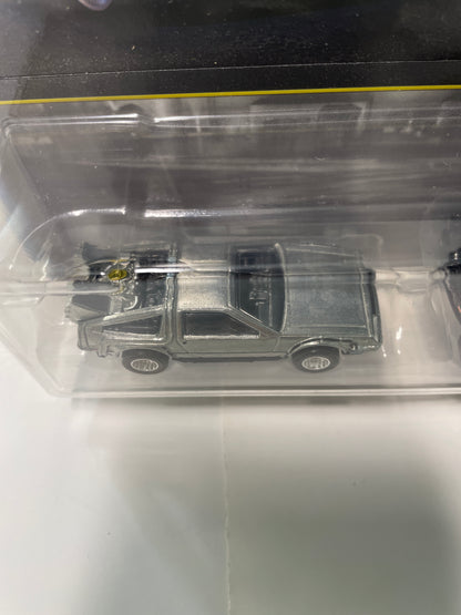 Hot Wheels 1/64 Premium Car Culture 2 Pack Back To The Future Time Machine Delorean & 1987 Toyota Pickup Truck/ Camionnette Black - JHW48 - Damaged Box