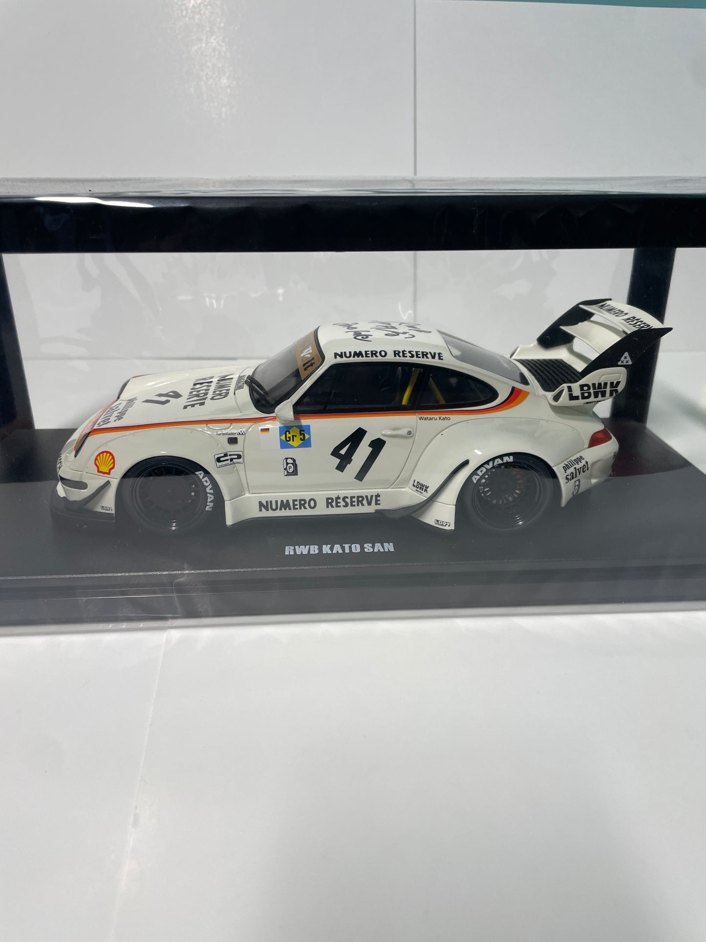 *SIGNED* 1/18 GT Spirit Porsche RWB Bodykit #41 Kato-San Resin Series White