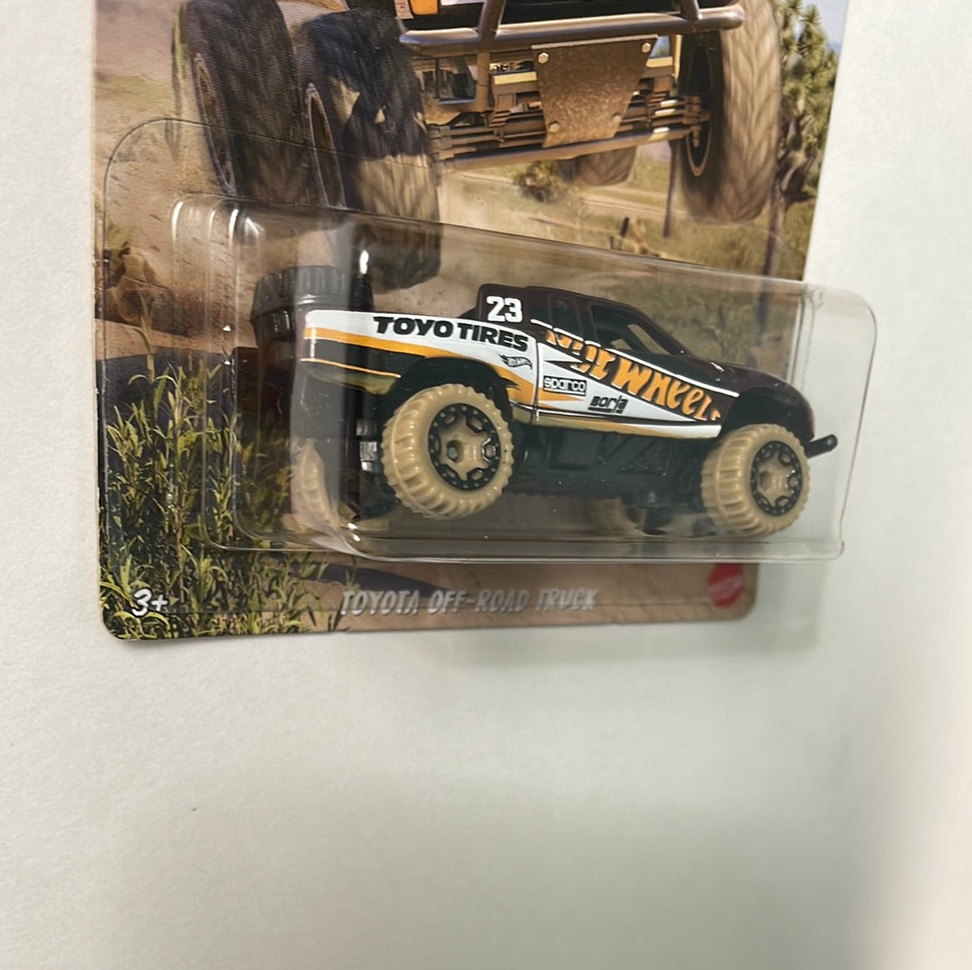 Hot Wheels 1/64 Baja 4x4 Toyota Off-Road Truck Red – Flipn Diecast